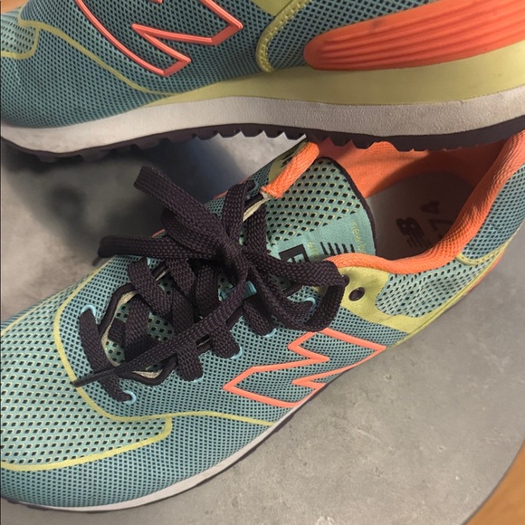 New Balance 574 Teal and Coral Sneakers - Picture 2 of 4